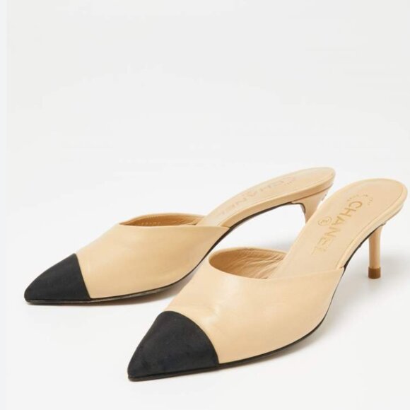 Chanel Beige/Black Leather And Canvas Pointed Toe Slide Sandals Size 37 - Picture 10 of 10